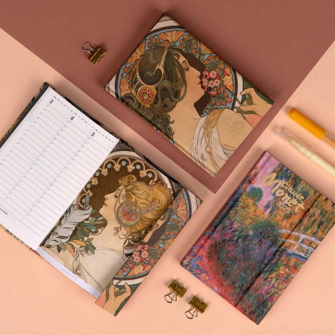 Notique - Alfons Mucha 2025 heti mágneses határidőnapló