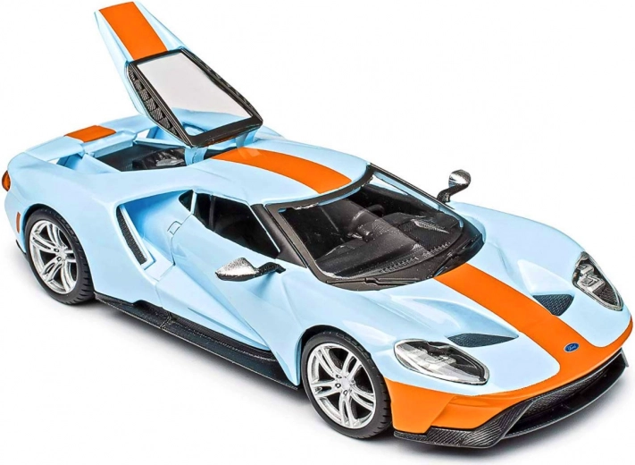 Részletes beltér és külső