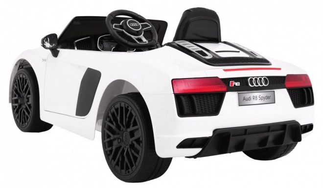 Audi R8 Spyder Akkumulátor Fehér + Távirányító + EVA + Lassú indítás + MP3 rádió + LED dióda