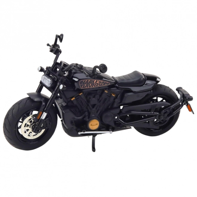 Fekete Chopper motorkerékpár arany elemekkel 1:12