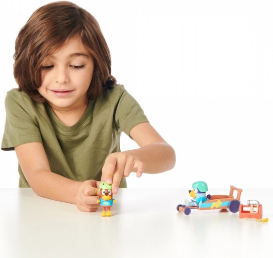 Bluey Gokart figurákok 2 kutyafigurával