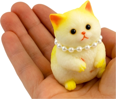 Mini méret kézbe