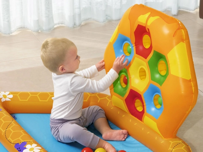 Játékkád bébiknek méhecskés labdákkal