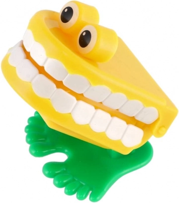 Ugráló felhúzható fogak 5 cm, különböző színekben