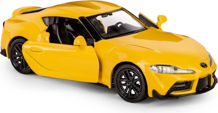 Nyitható ajtók és kidolgozott belső tér