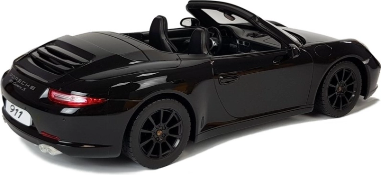 Valósághű dizájn Porsche licenccel