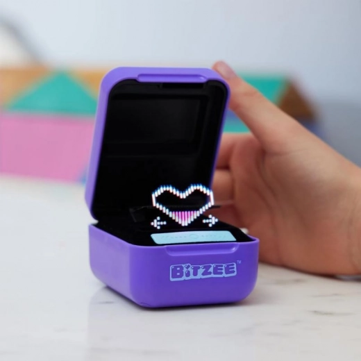 Érintésre és hangra életre kel