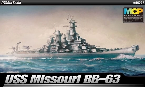 USS Missouri BB-63 műanyag modell