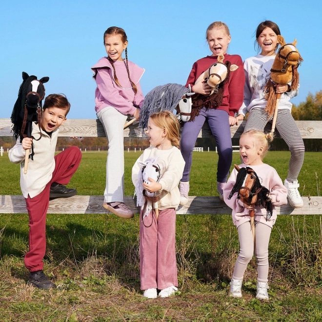 Hoppihorse lovacska barna rúdon
