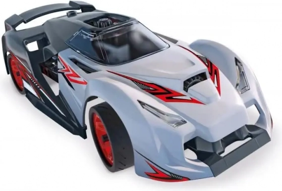 Versenyautó építése valósághű mechanizmusokkal