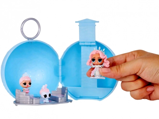 Mini LOL Surprise téli családi gömb babákkal