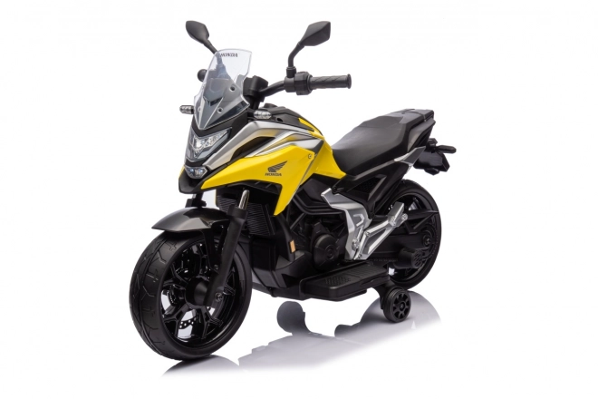 Honda NC750X motorkerékpár sárga