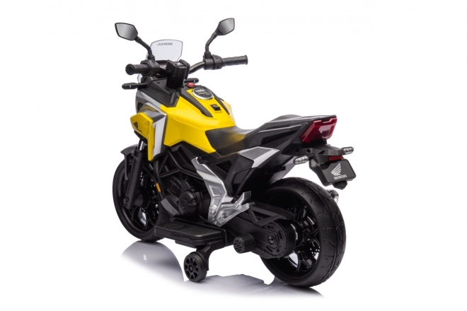 Honda NC750X motorkerékpár sárga