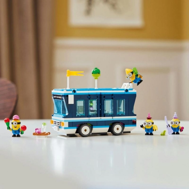 Lego minyonok - buliparti busz