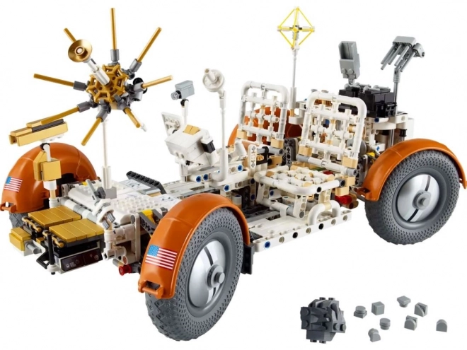 Lego Technic Nasa apollo holdjáró modell