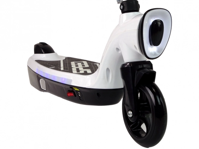 Fehér elektromos roller