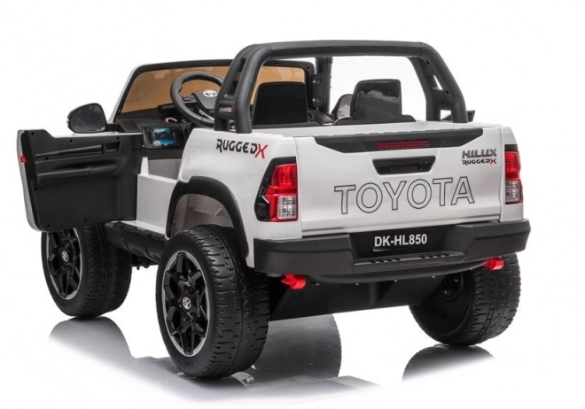 Toyota Hilux elektromos autó gyerekeknek