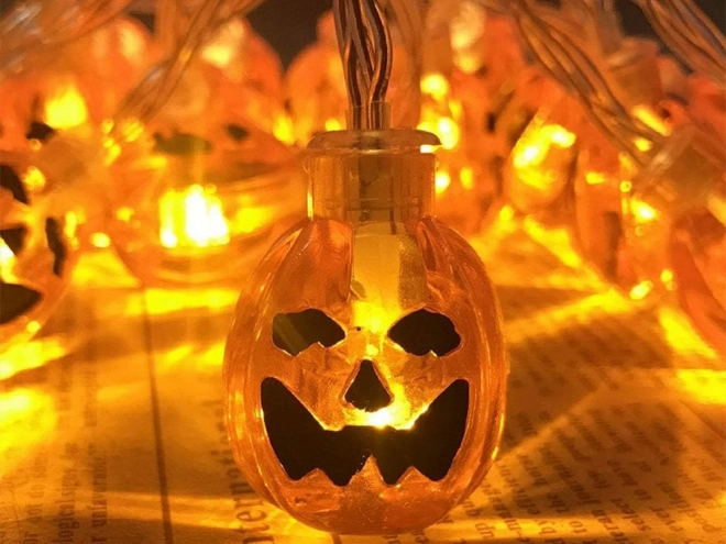 Halloween tököslámpás fényfüzér LED-del