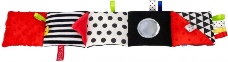 Változatos textúrák, szalagok és zörgés