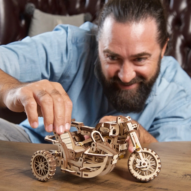 Ugears 3D fa mechanikus puzzle Scrambler motorkerékpár oldalkocsival