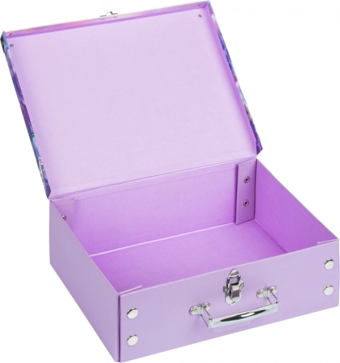 Tartós kivitel fémmerevítéssel