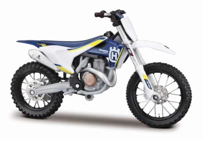 Fém motor modell Husqvarna FC 450 1:18 tartóval