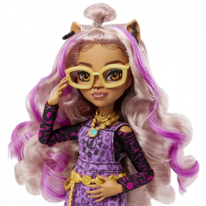 Szörnyen divatos Clawdeen baba