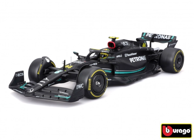 Bburago F1 Mercedes-AMG Petronas W14 E Performance 1:24 modell