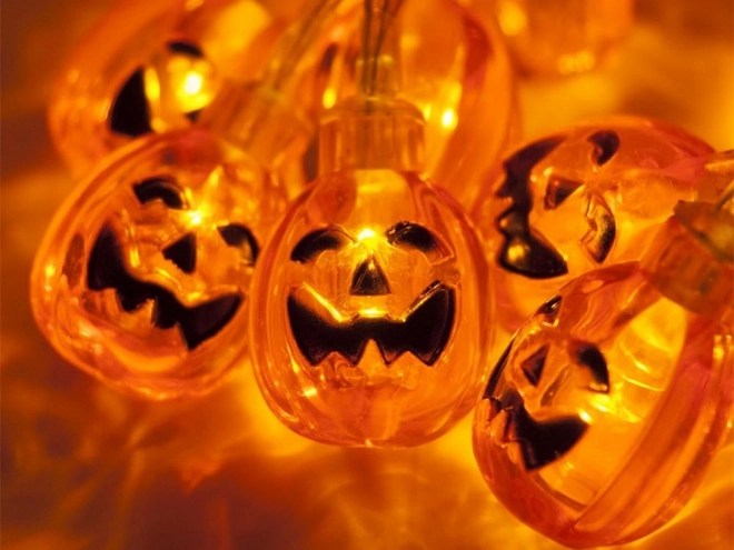 Halloween tököslámpás fényfüzér LED-del