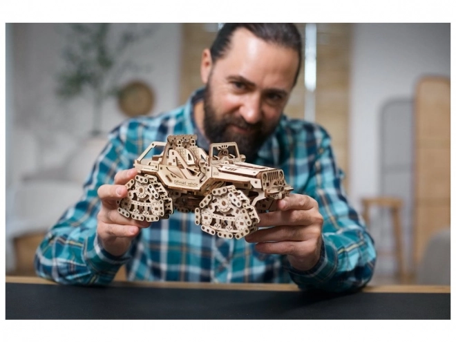 Ugears pásos terepjáró 3D fa mechanikus puzzle