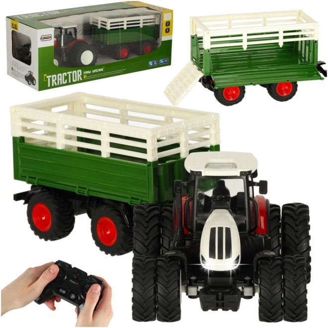 RC traktor pótkocsival