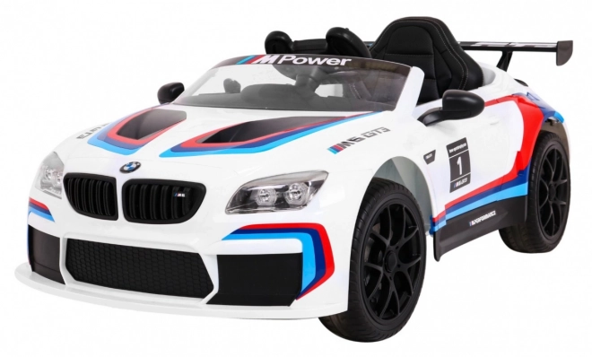 BMW M6 GT3 Akkumulátoros autó gyerekeknek Fehér + szellőzés + MP3 hangok Fények + távirányító