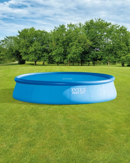 Intex napelemes medencetakaró 549 cm