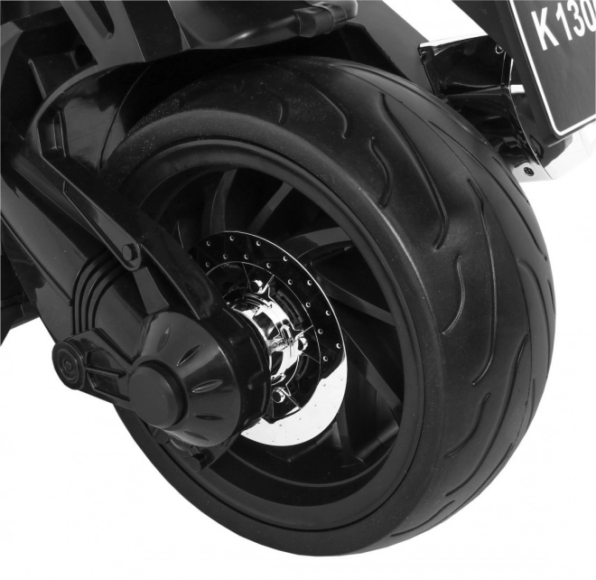 BMW K1300S Gyerek motorkerékpár akkumulátorral fehér + segédkerekek + hangok Fények + lassú indítás