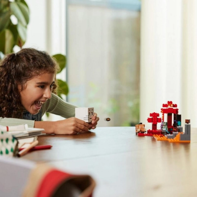 LEGO Minecraft A Nether Portálnál Zasazka
