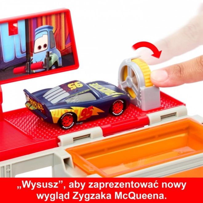 Auta Maniek - mobil festő kamion