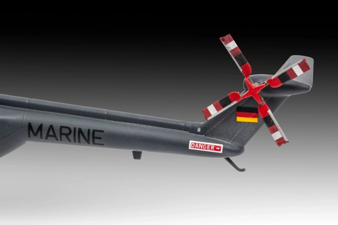 Műanyag modell Westland Lynx helikopter 1/72