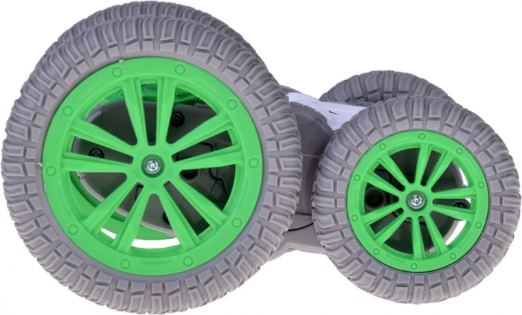 Erős tapadás és drift a nagy kerekeknek köszönhetően