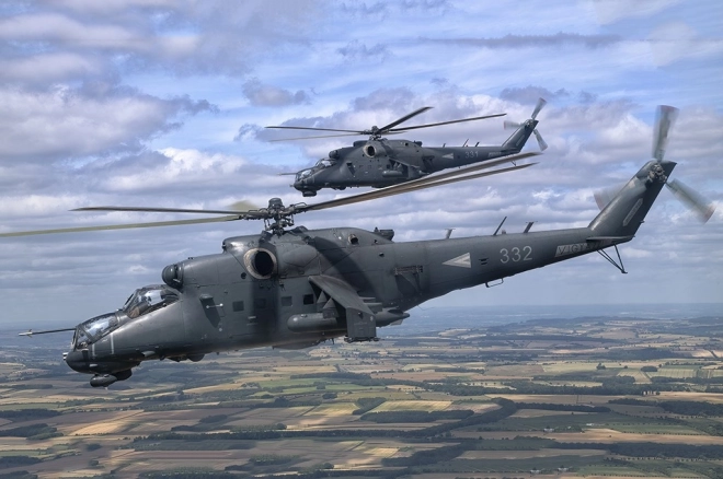 Mi-24P Hind F műanyag összerakható modell 1/48