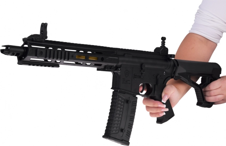 Realista taktikai dizájn