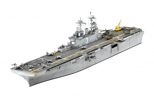 Us Navy Támadóhajó Makett 1/700 Méretarányban