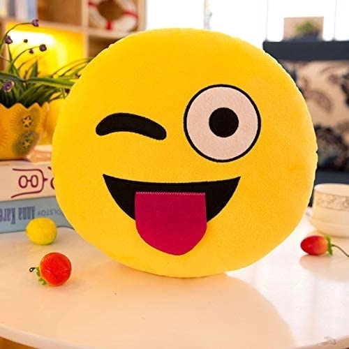 Emoji párna – Kinyújtott nyelvvel