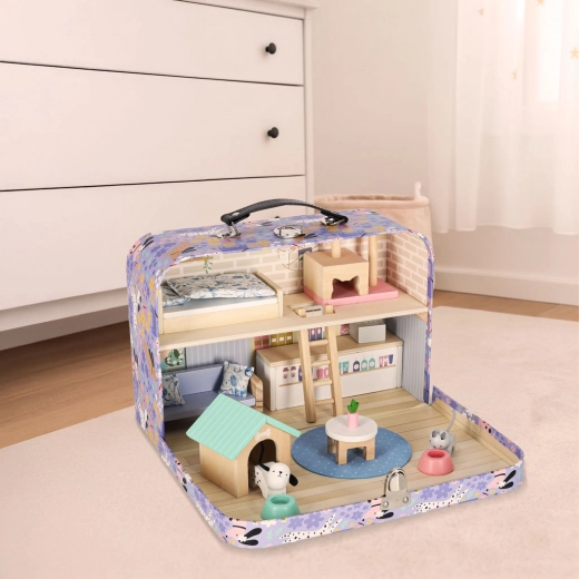 Kétszintes mini otthon gazdag felszereléssel