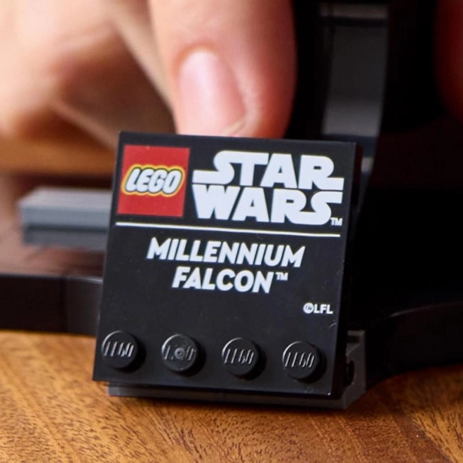 Lego Star Wars Millennium Falcon modell