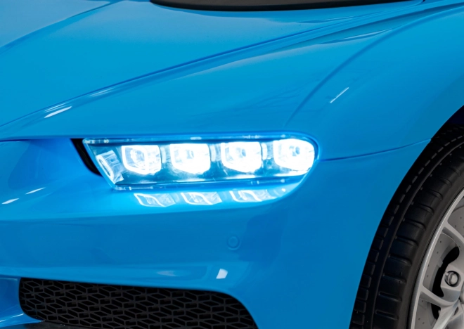 Bugatti Chiron Kék