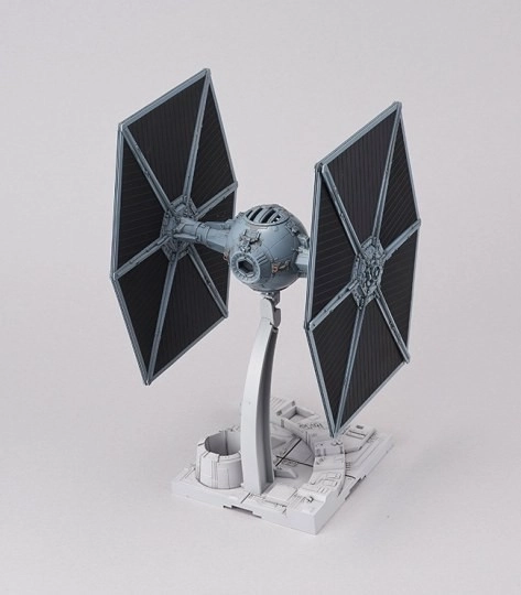 Csillagok háborúja TIE Fighter műanyag modell