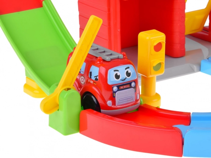 Sorompó és jelzőlámpa az élethűbb játékért