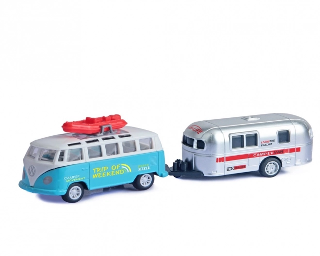 Minibusz pótkocsival