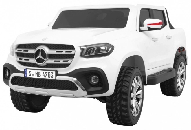 Mercedes Benz X osztály gyerekeknek fehér + távirányító + 4x4 + MP4 + csomagtartó + LED + EVA
