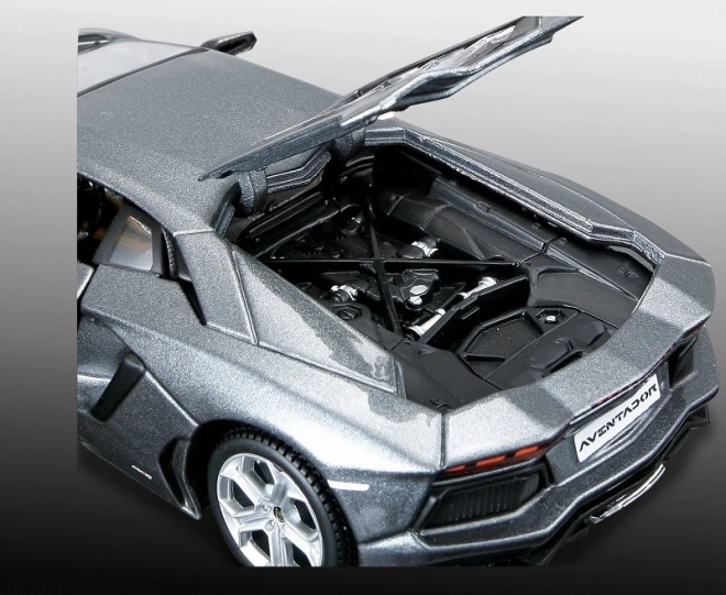 Fém Lamborghini Aventador Összeállítható Modell 1:24